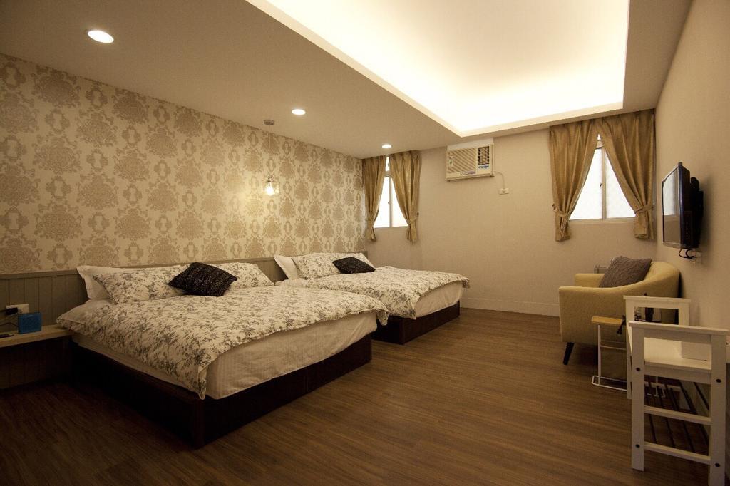 Chao Daily Rent Hotell Tainan Eksteriør bilde